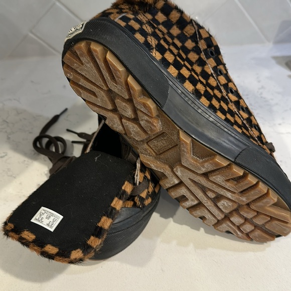Vans off the wall Calf Hair sneakers 6.5 camel and dark brown 🐪 - Picture 6 of 6